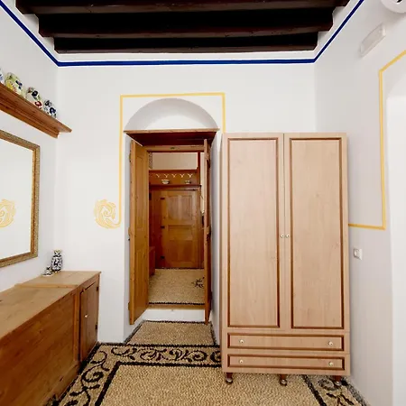 Annoula - Traditional Lindian House *