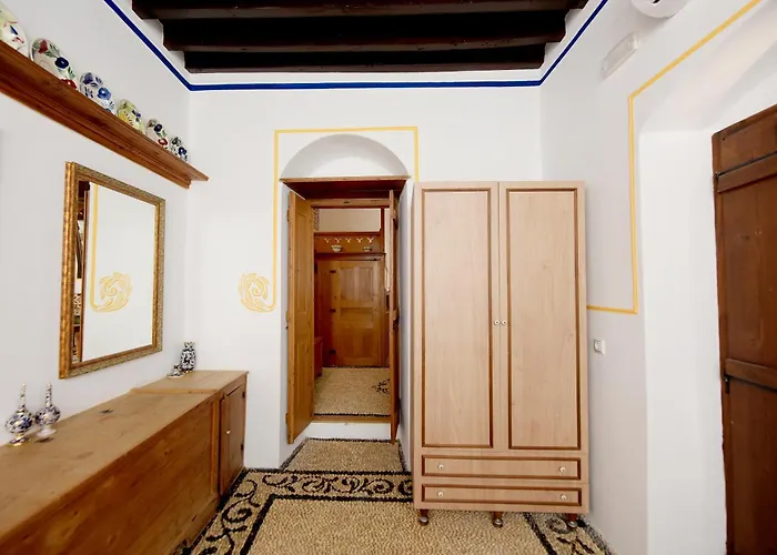 Annoula - Traditional Lindian House *