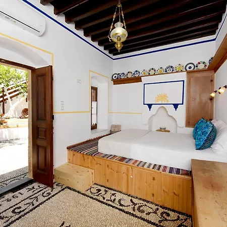 Annoula - Traditional Lindian House * Lindos (Rhodes)