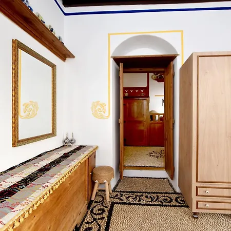 Annoula - Traditional Lindian House *