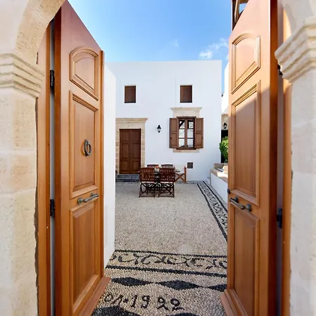 Vila Annoula - Traditional Lindian House *