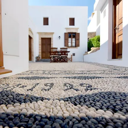 Annoula - Traditional Lindian House * Líndos