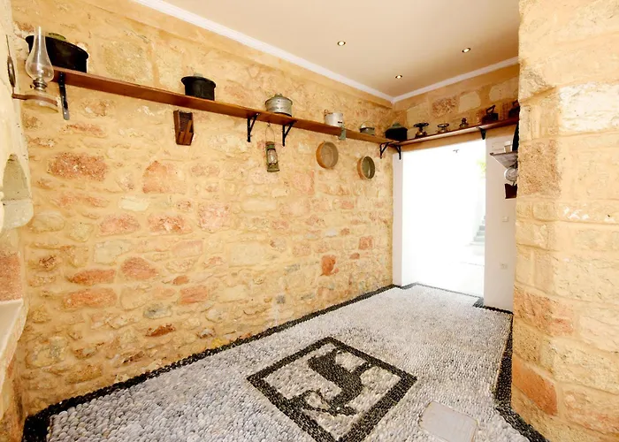 Annoula - Traditional Lindian House