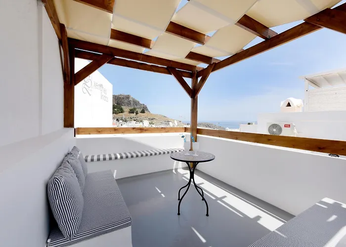 Annoula - Traditional Lindian House فيلة *