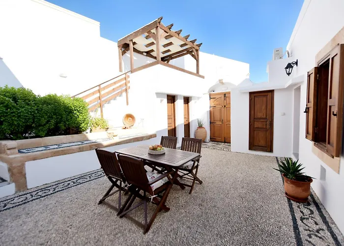 Annoula - Traditional Lindian House Willa *