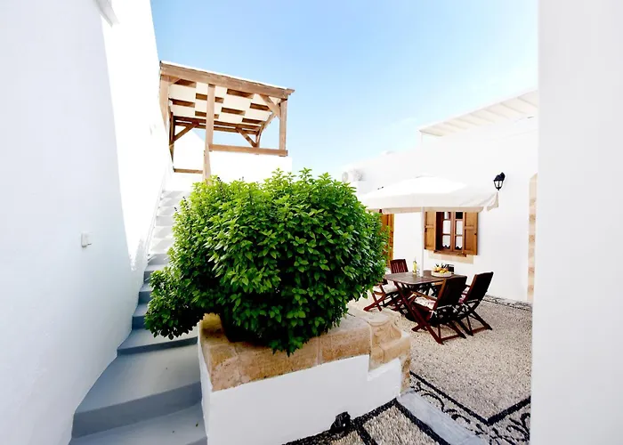 Annoula - Traditional Lindian House *